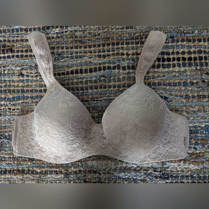 EUC Izod Women's Underwire Support Bra 42D Champagne Lace Molded Cup